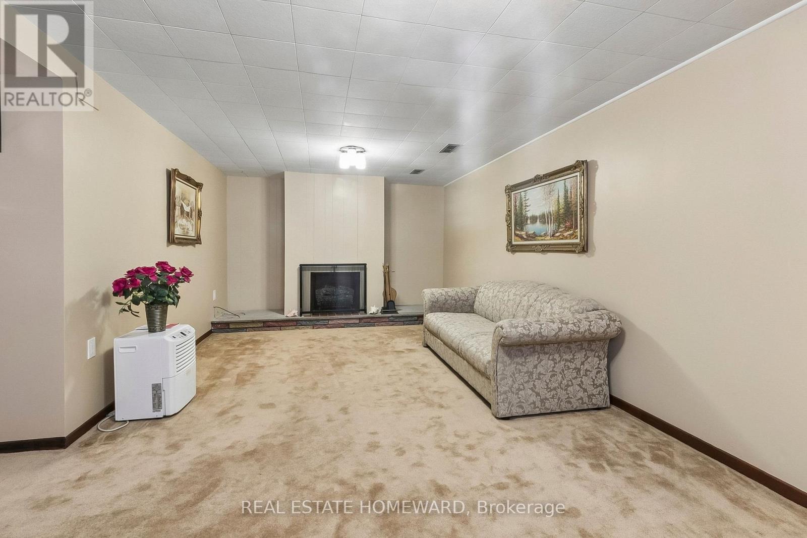 94 ROCHMAN BOULEVARD - 24