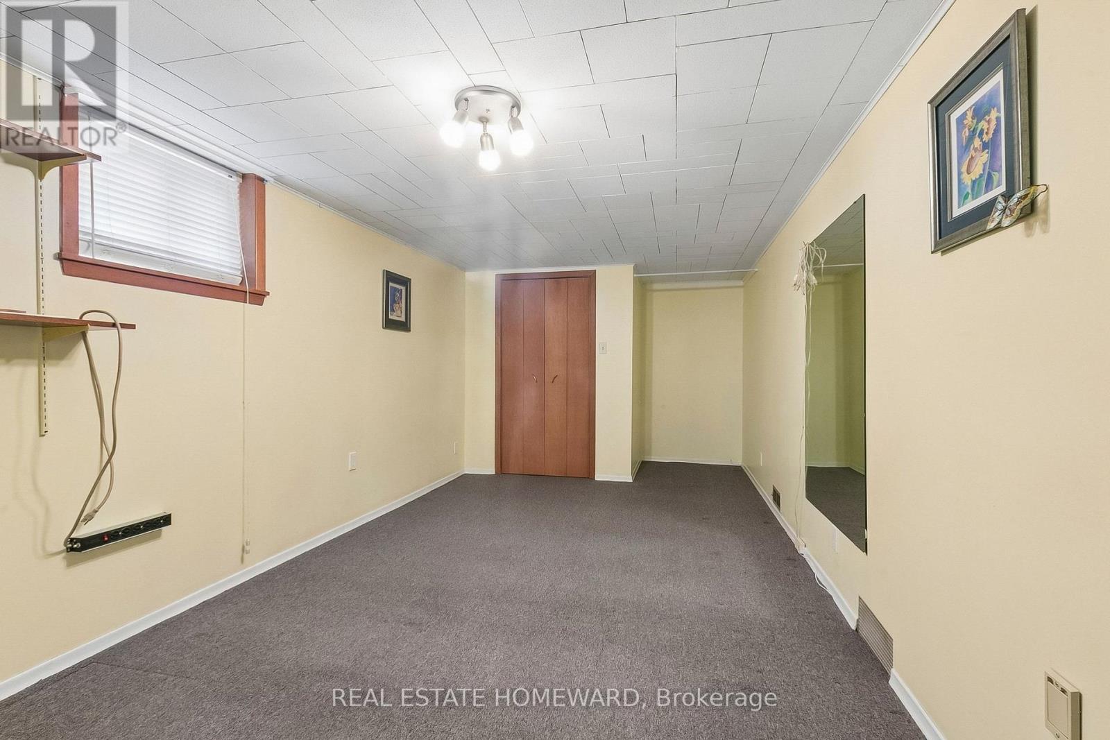 94 ROCHMAN BOULEVARD - 26