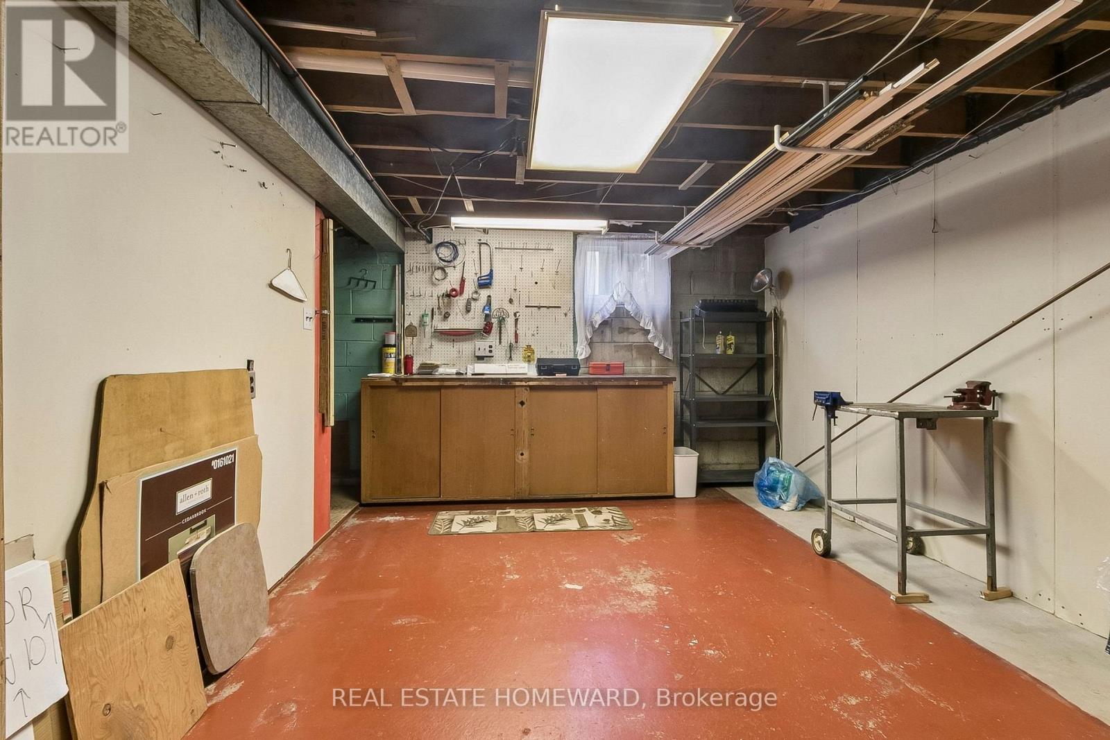 94 ROCHMAN BOULEVARD - 29