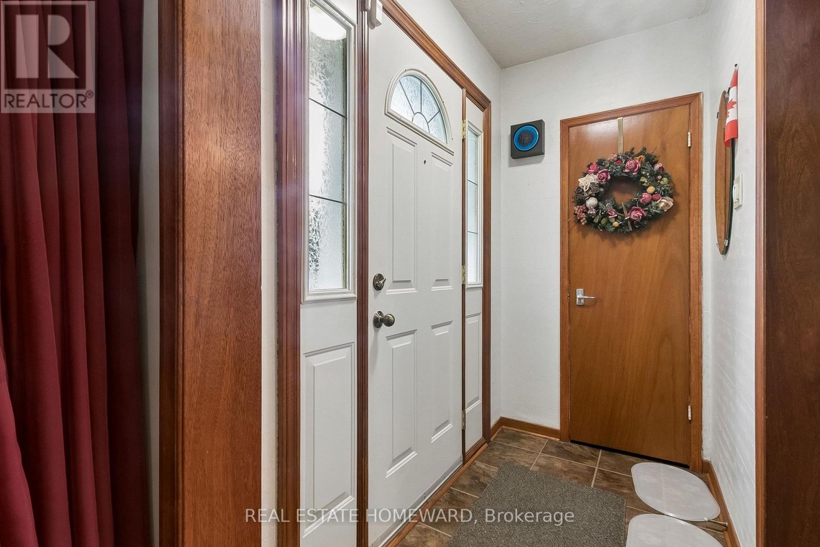 94 ROCHMAN BOULEVARD - 3