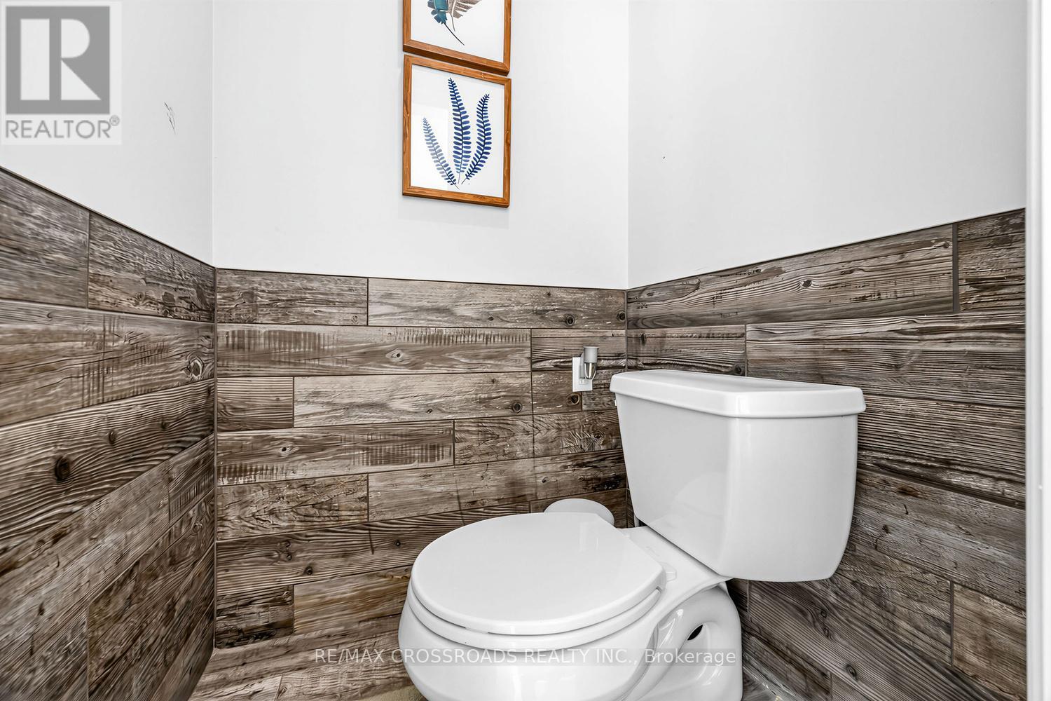 661 FRONT ROAD - Image 32