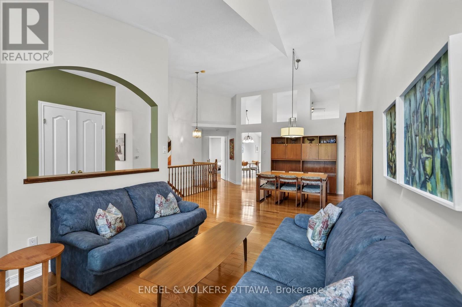 10 WATERTHRUSH CRESCENT - 11