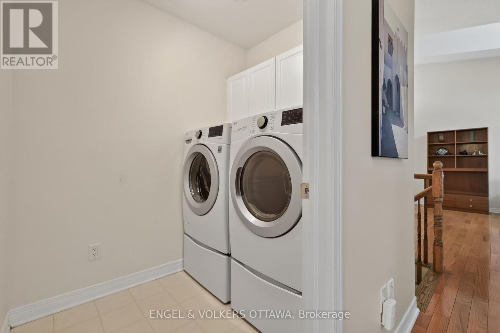 10 WATERTHRUSH CRESCENT - 29