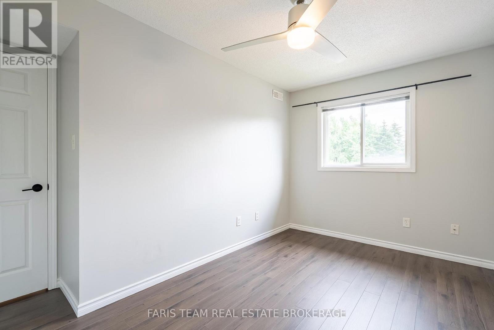 #76 243 FERNDALE DRIVE S - 15