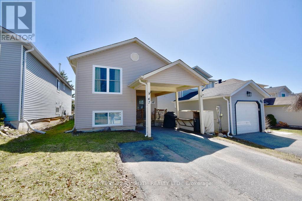 47 D'AMBROSIO DRIVE - 1