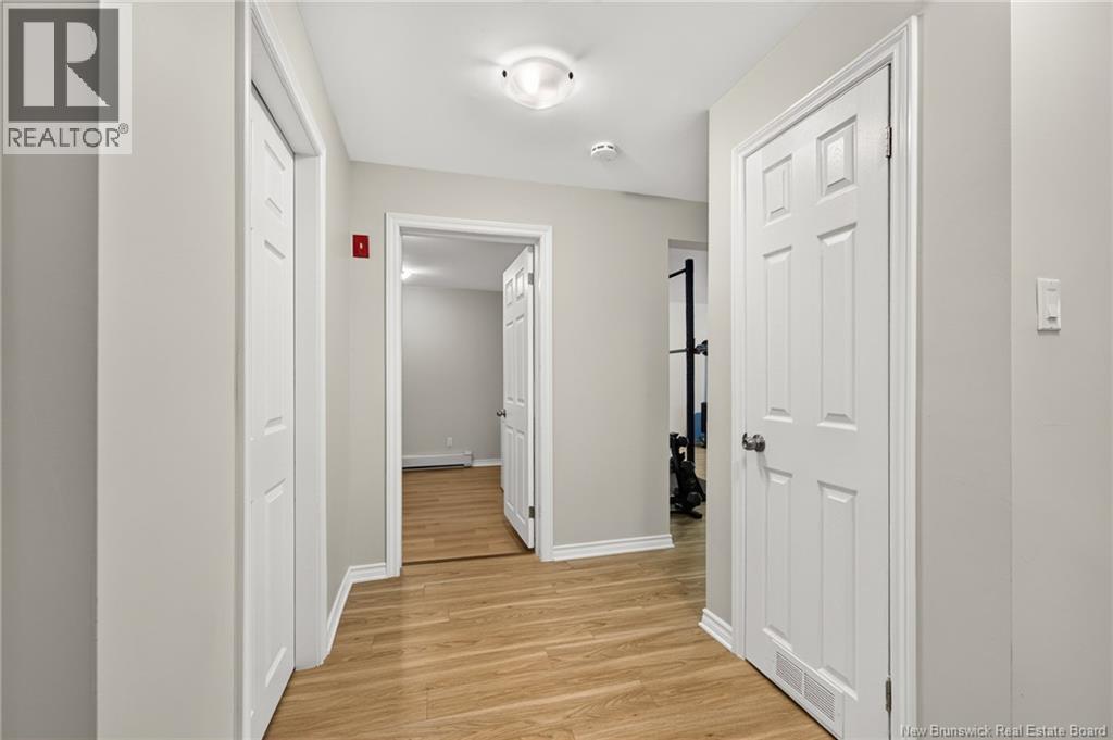31 Alexander Avenue - 32