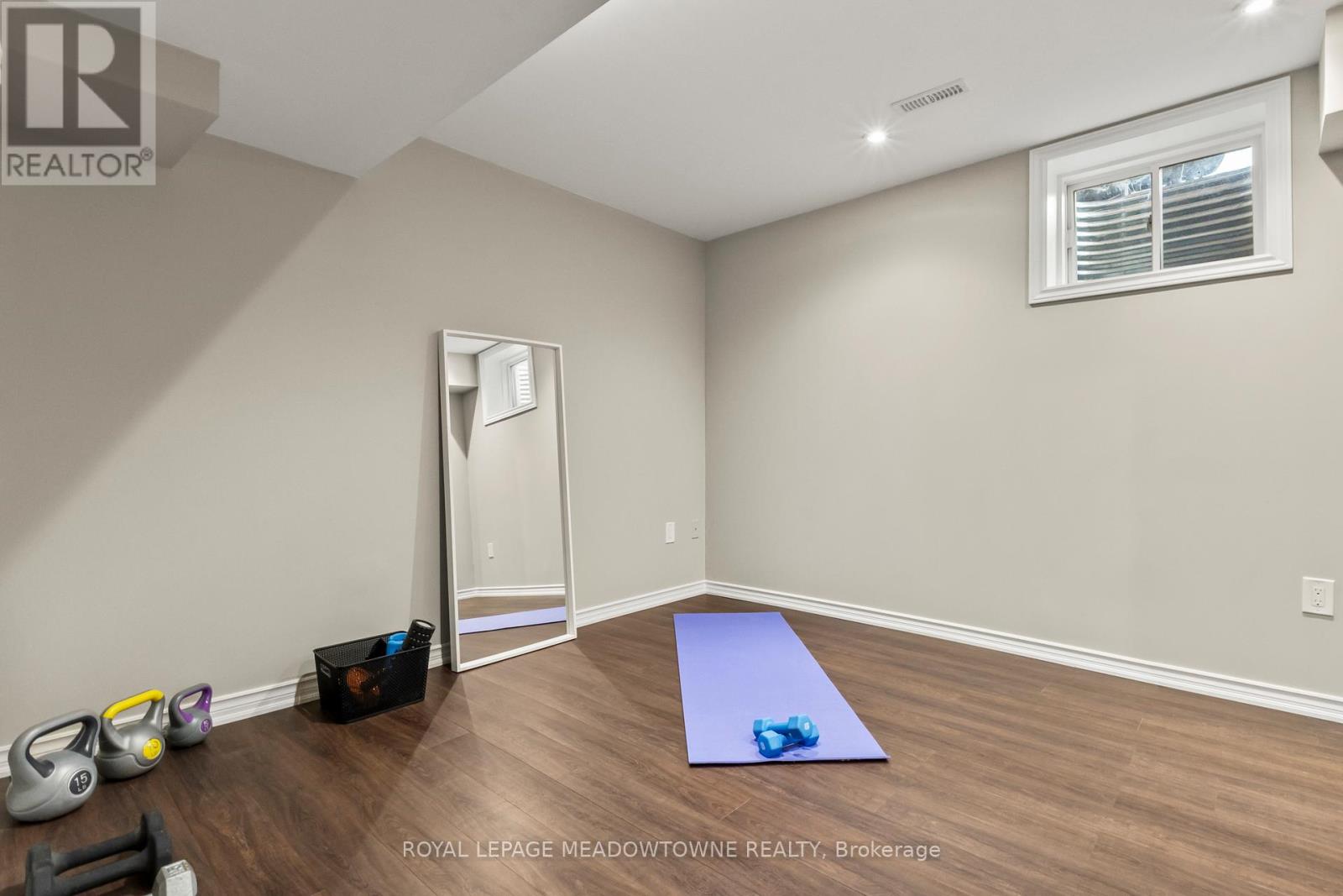 871 CAHOUN TERRACE - 34
