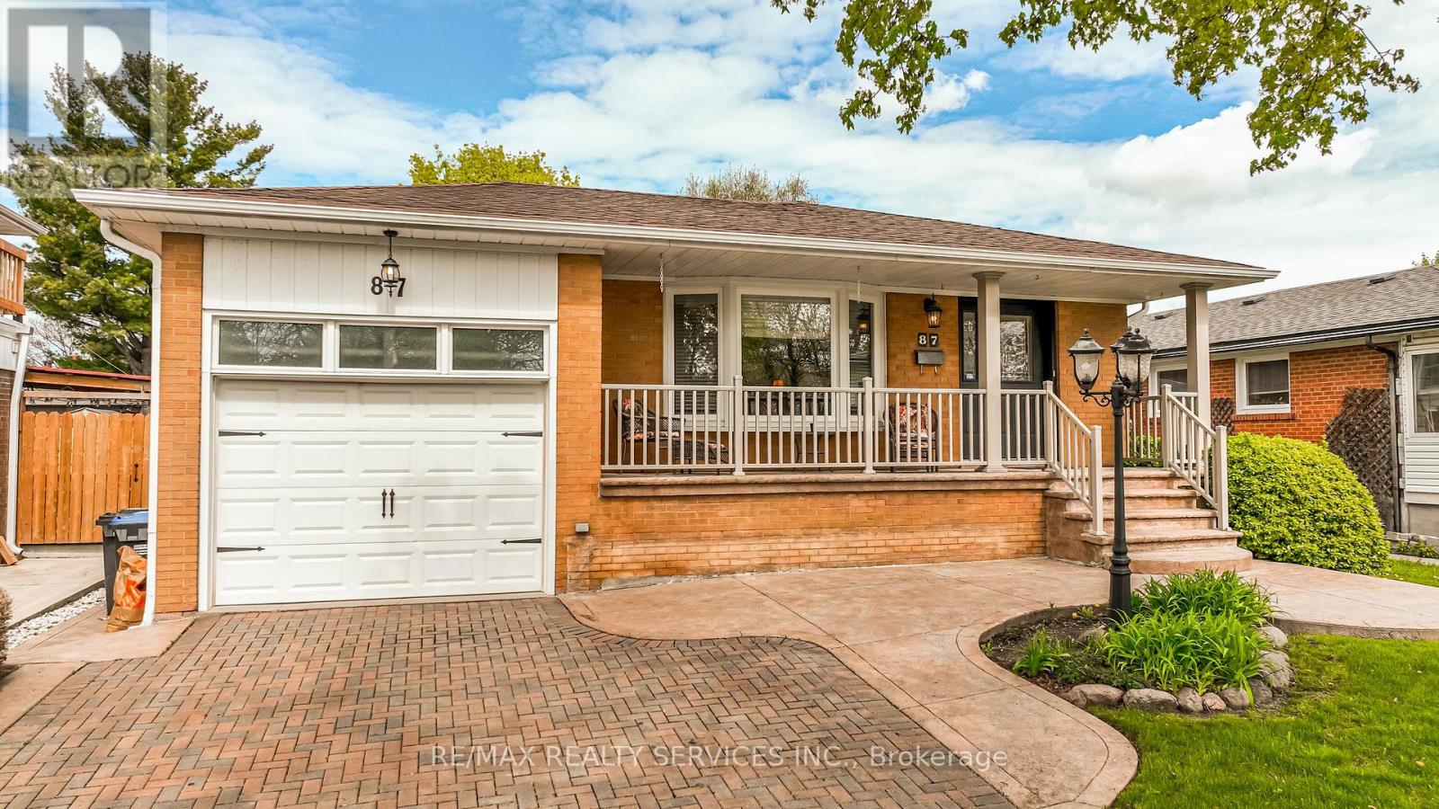 87 AMBLESIDE DRIVE - 4