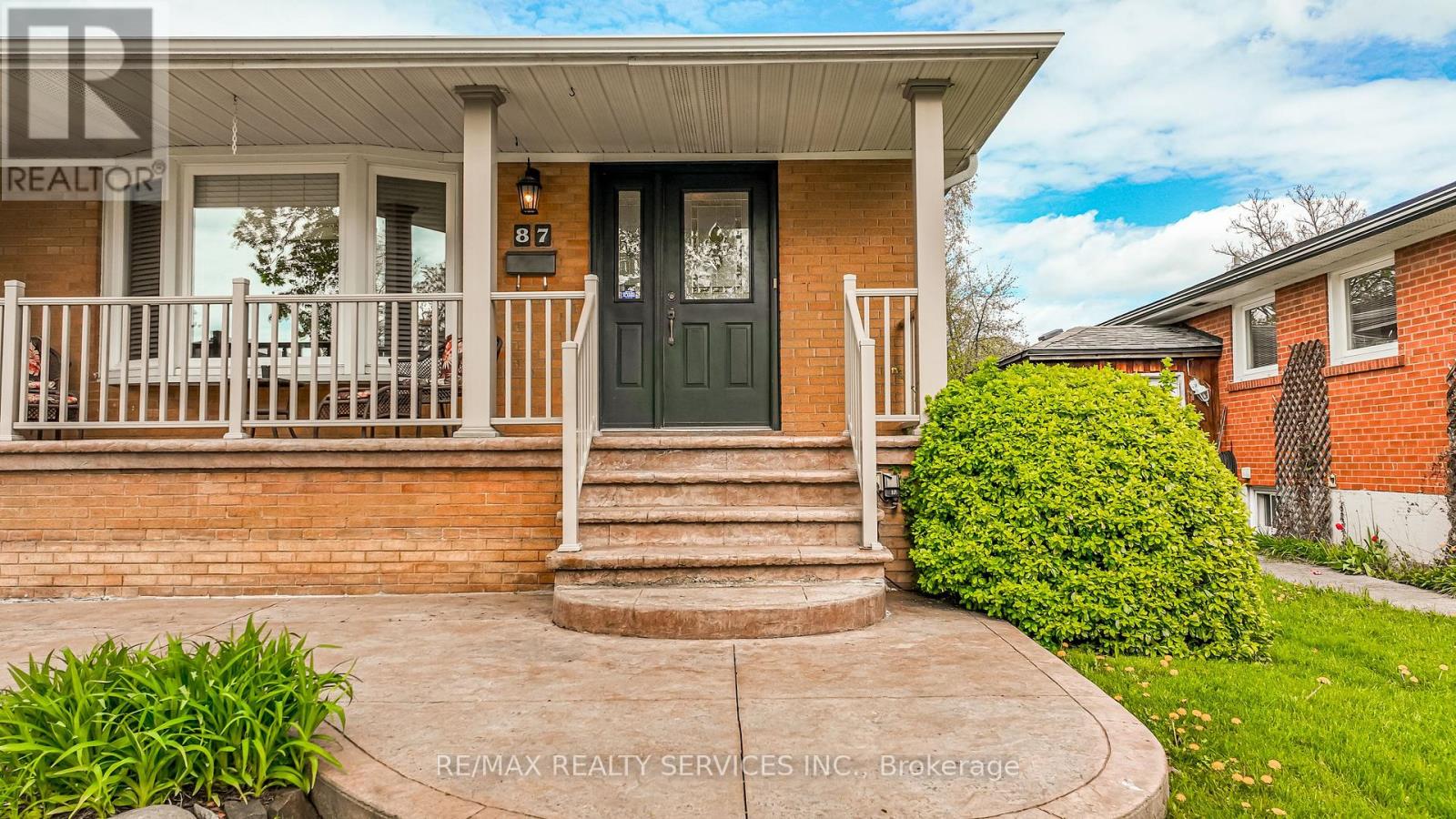 87 AMBLESIDE DRIVE - 5