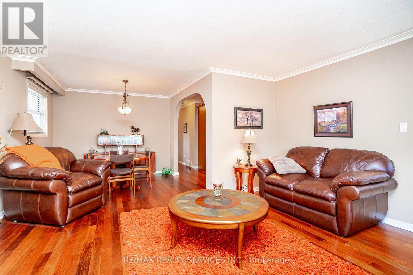 87 AMBLESIDE DRIVE - 8