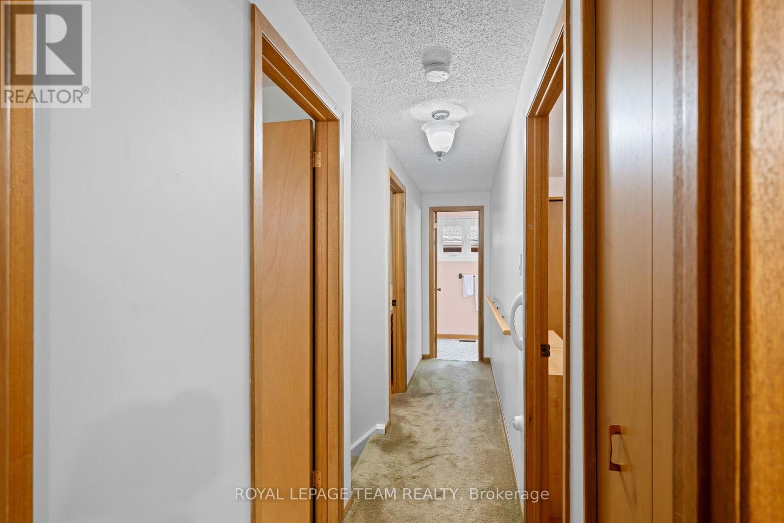 7 CENTREPARK DRIVE - 18