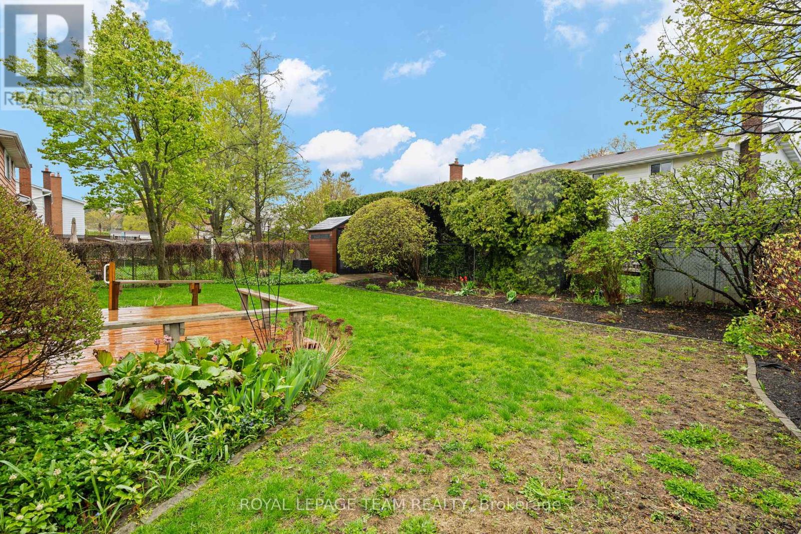 7 CENTREPARK DRIVE - 35