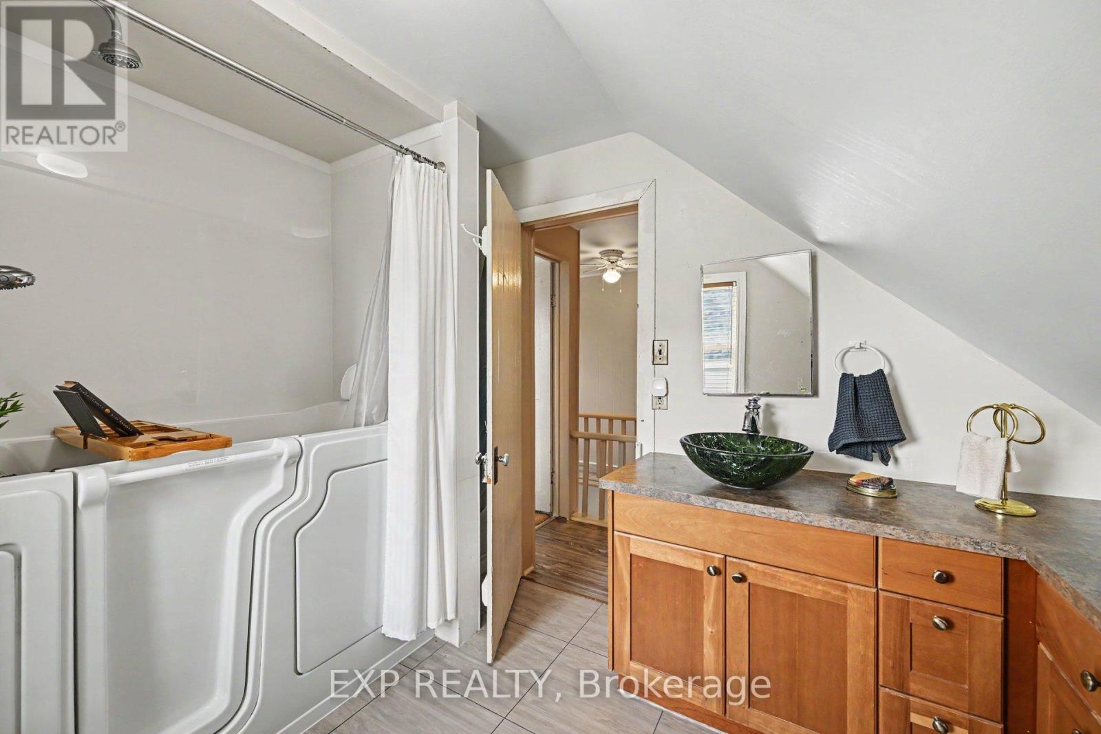165 OTTAWA STREET - Image 22