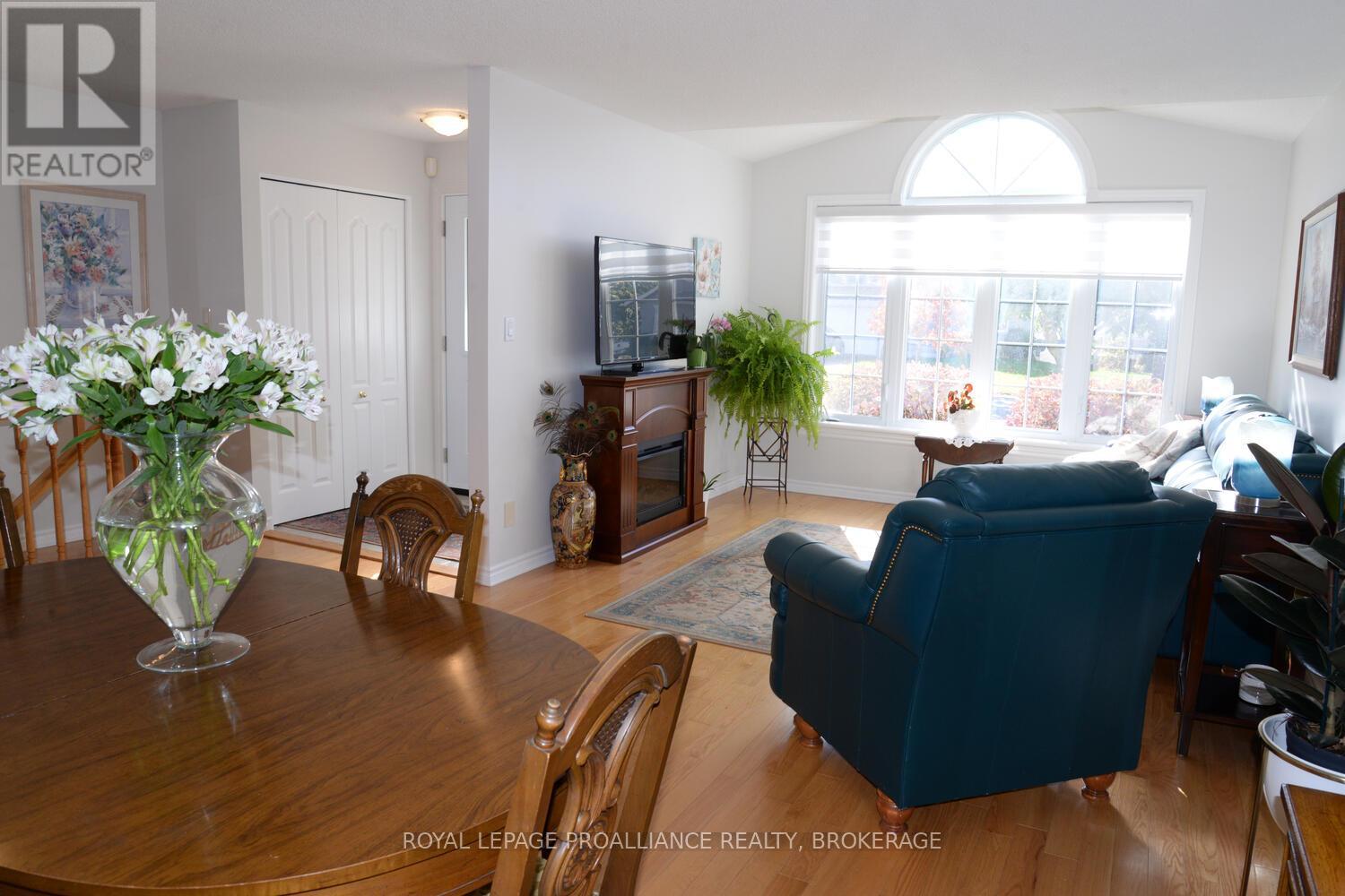 166 ELLESMEER AVENUE - 6