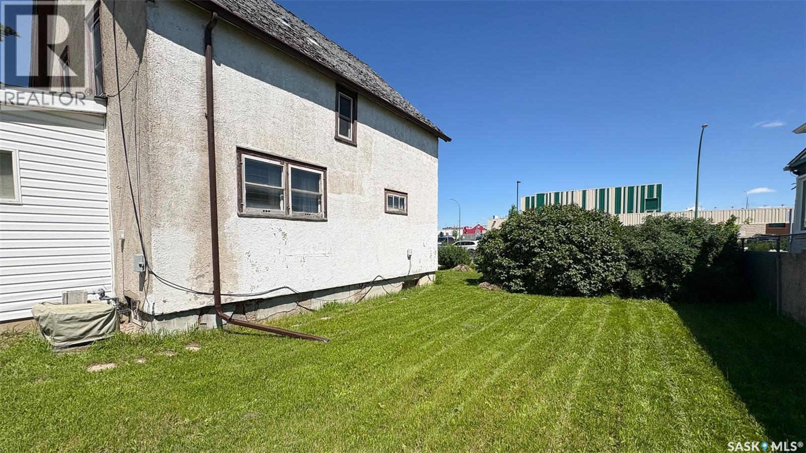 1310 Angus STREET - 26