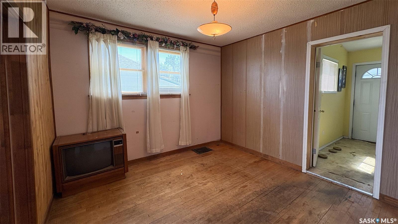 1310 ANGUS STREET — photo 7