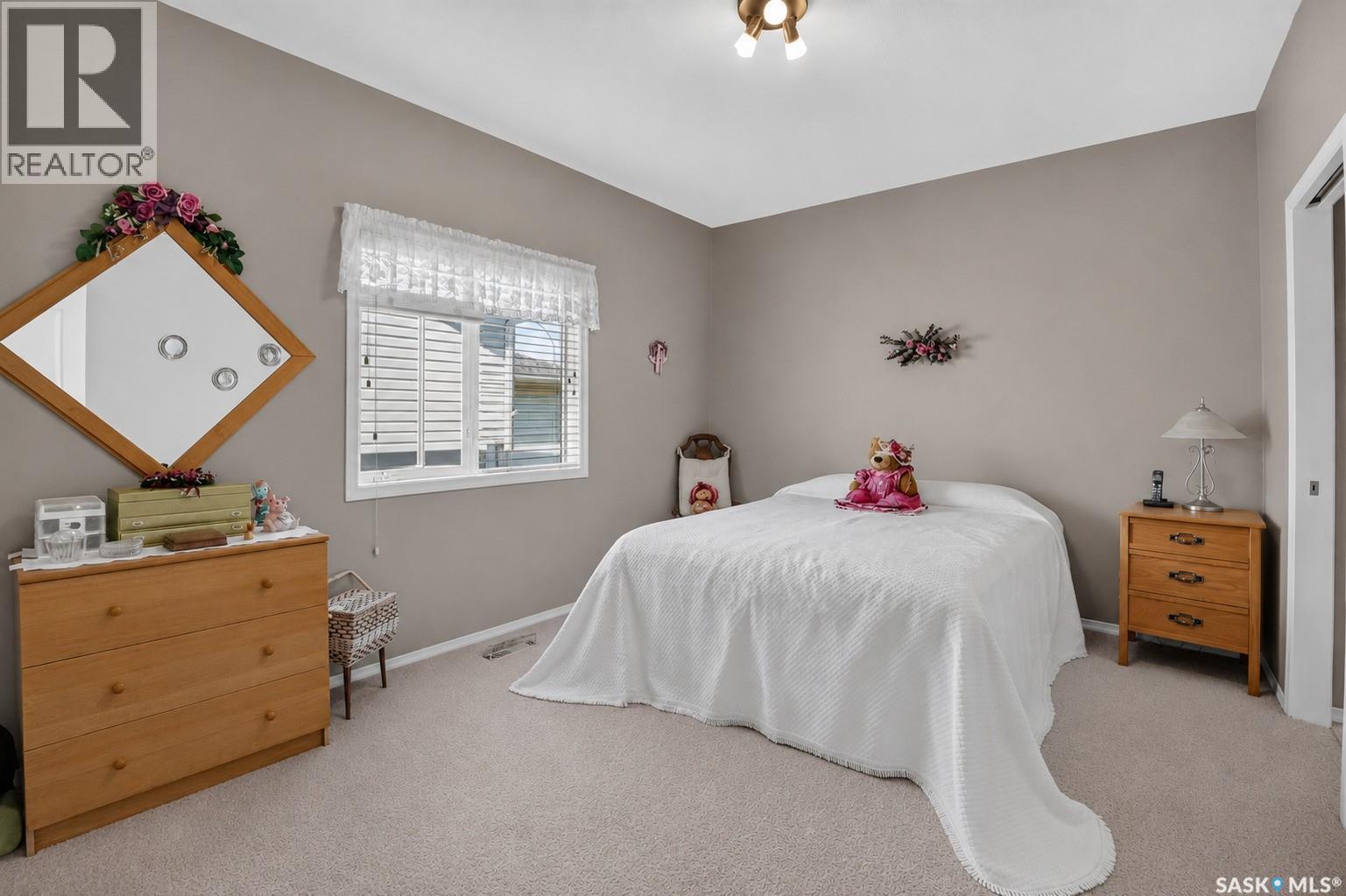 307 Sumner LANE - 23