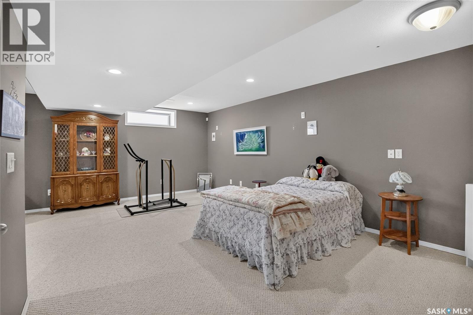 307 Sumner LANE - 41
