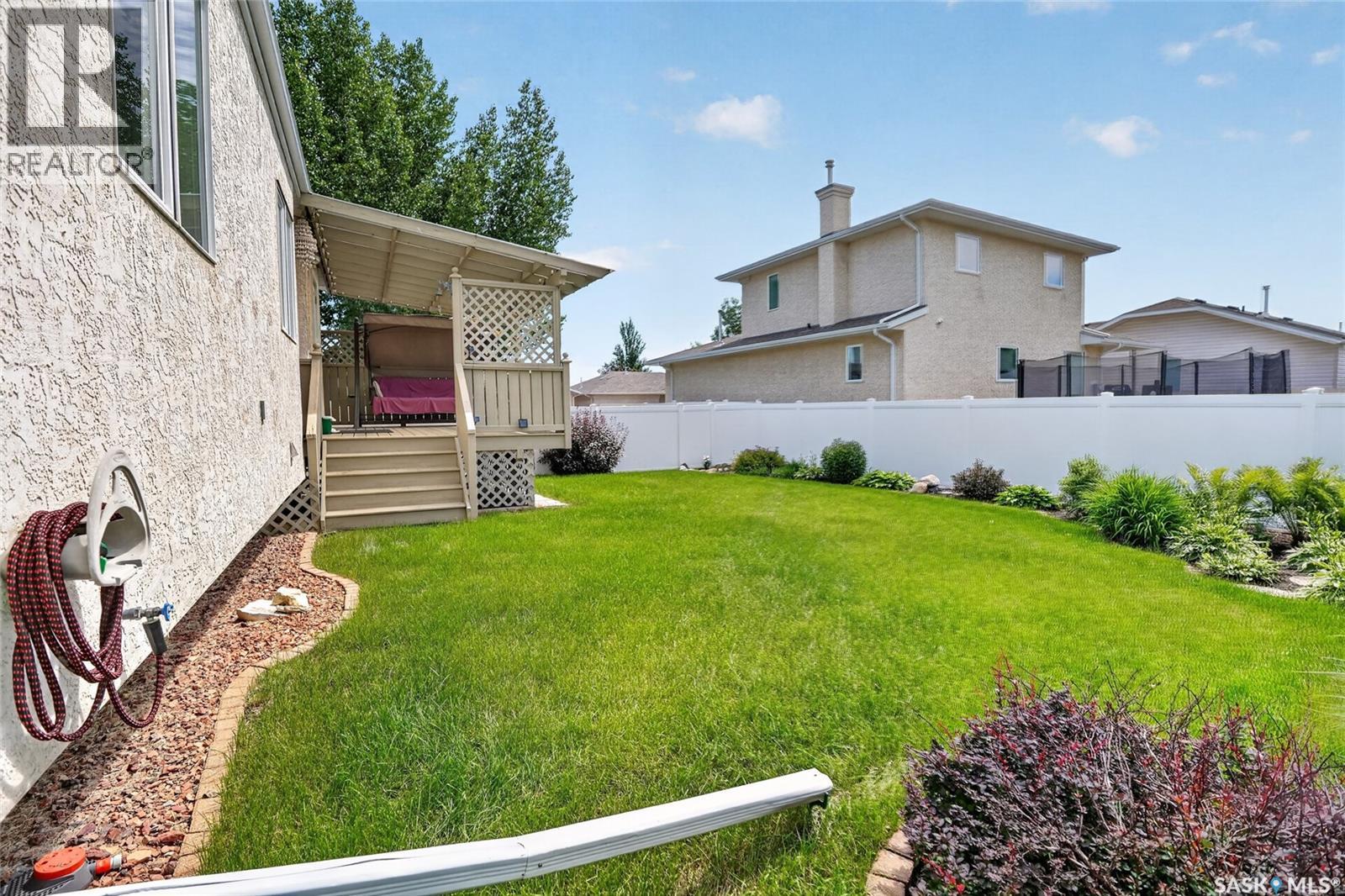 307 Sumner LANE - 54