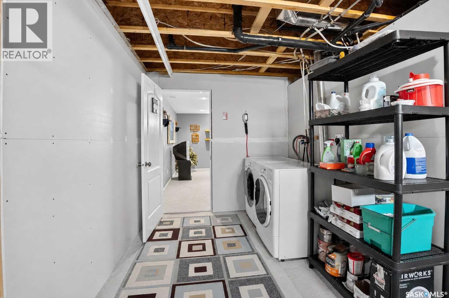 307 Sumner LANE - 58