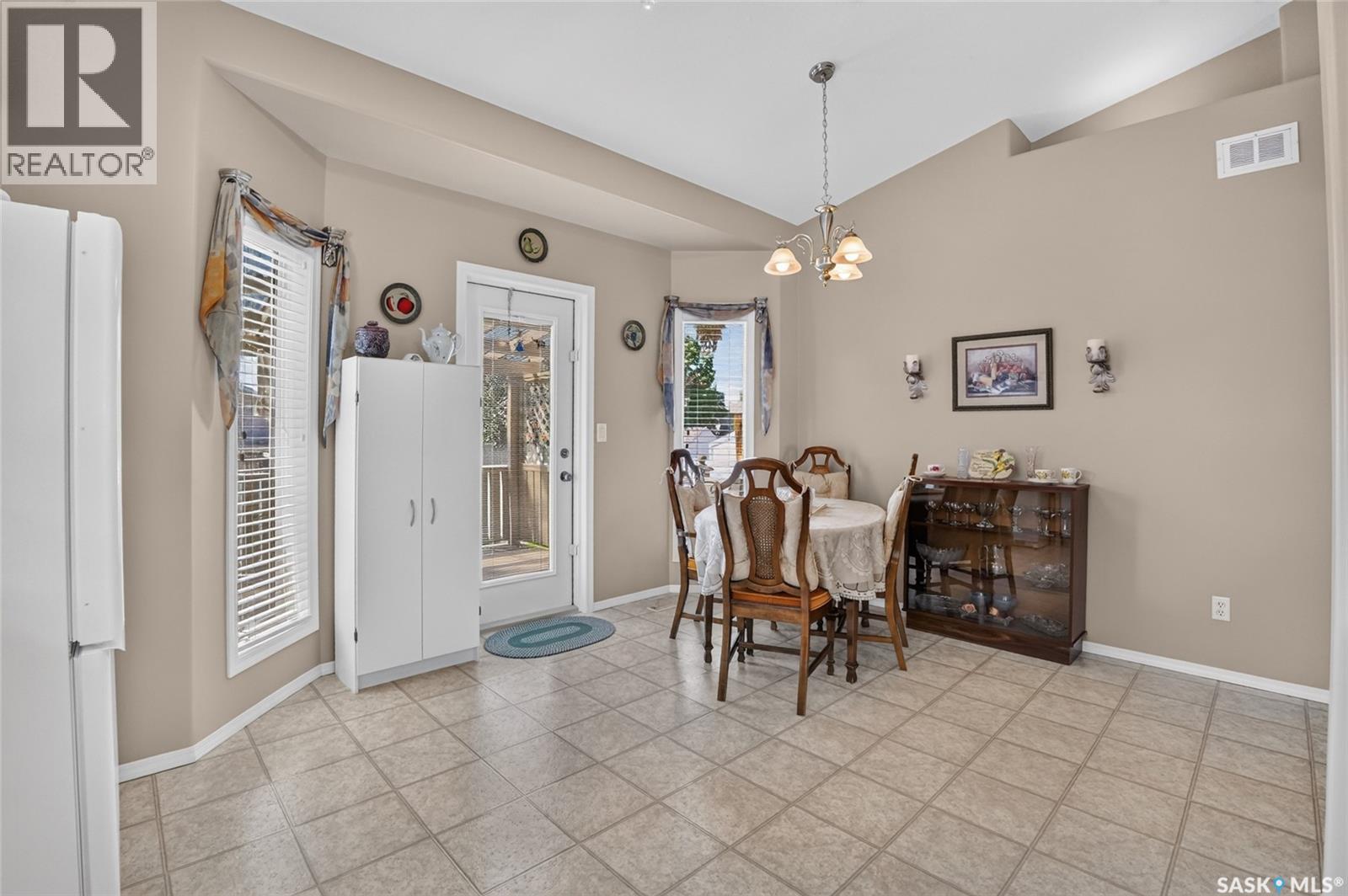 307 Sumner LANE - 9