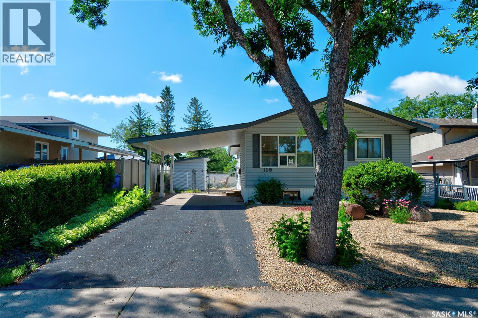 119 Bothwell CRESCENT - 1