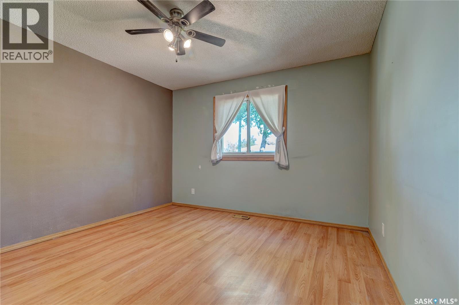 119 Bothwell CRESCENT - 21