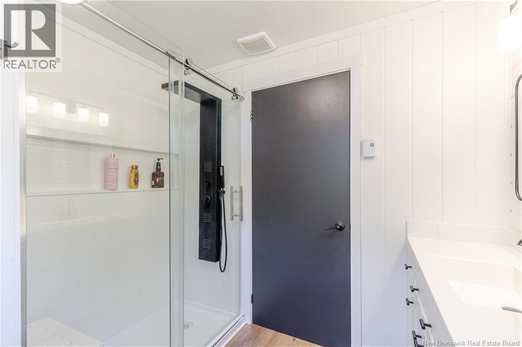 26 Tracy Street - 32