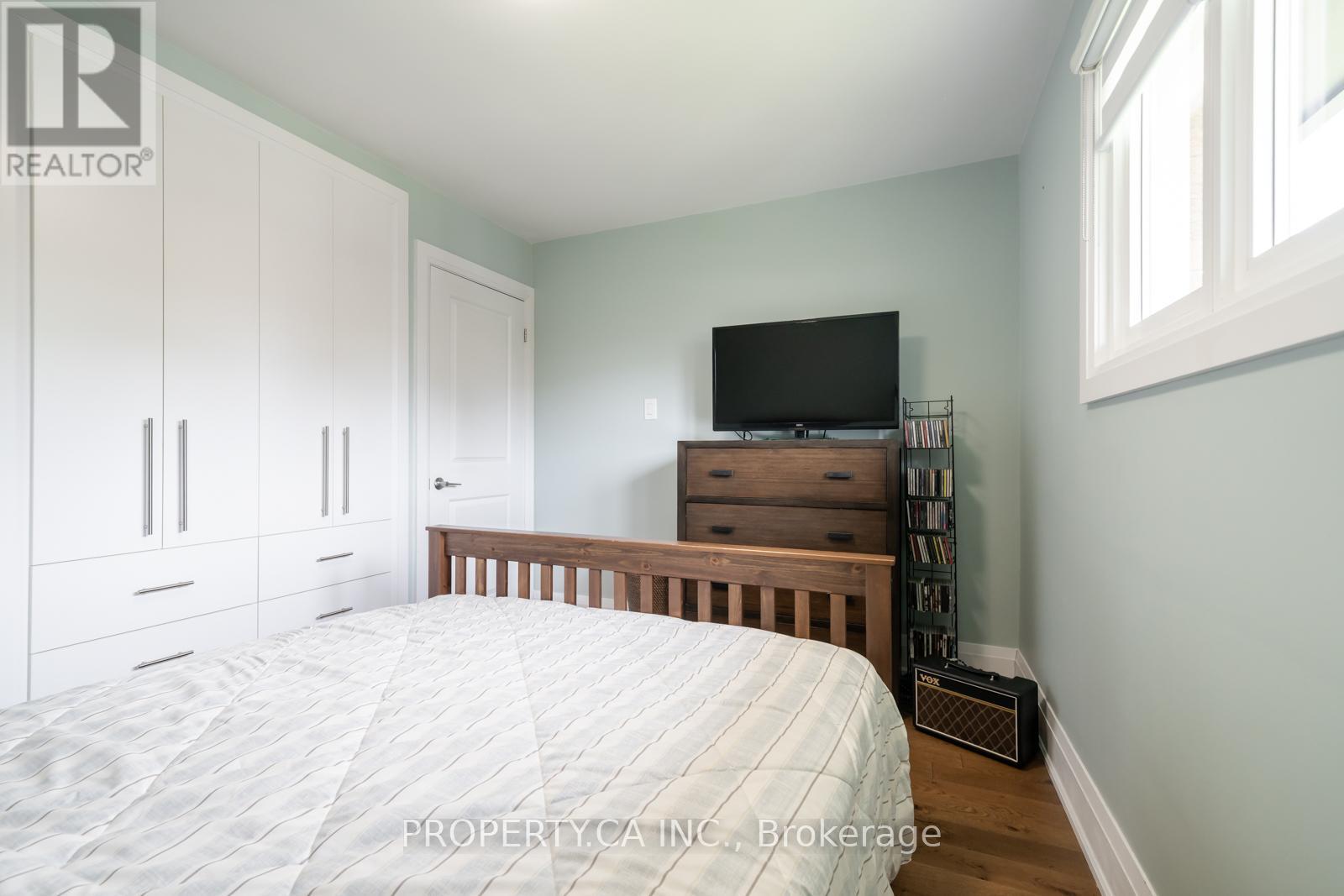 310 PARKSIDE DRIVE - Image 19