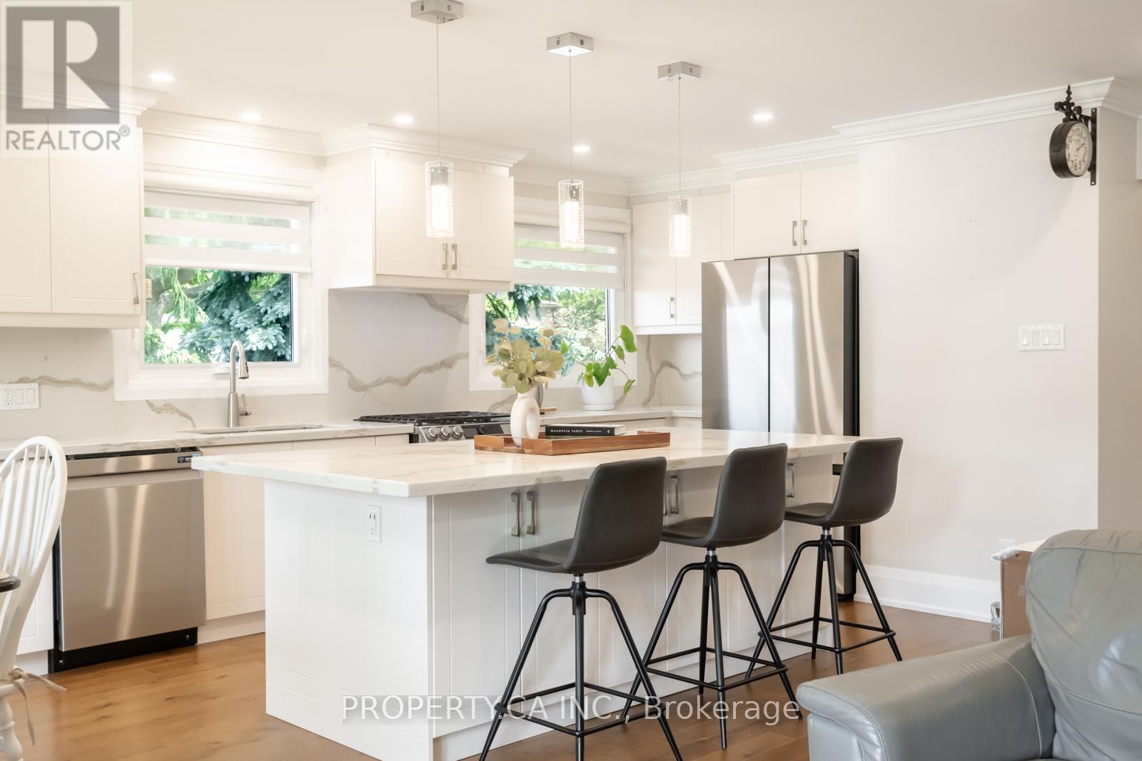 310 PARKSIDE DRIVE - Image 8