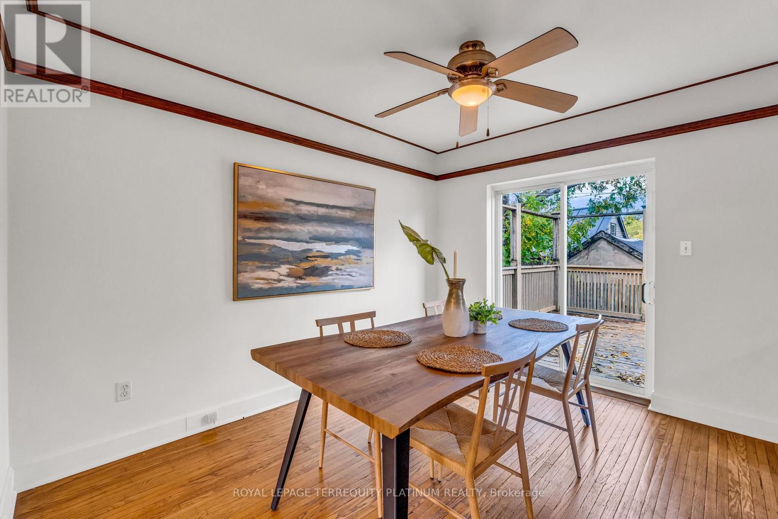 10 LOCARNO AVENUE - 12