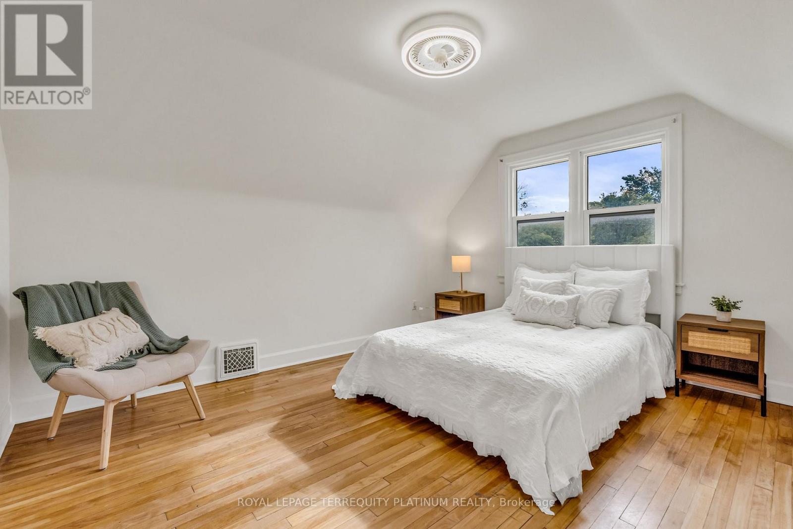 10 LOCARNO AVENUE - 27