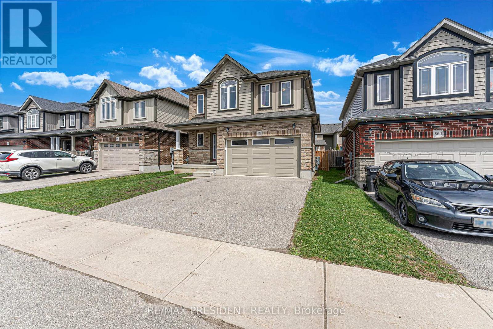 573 FORMAN AVENUE - 2
