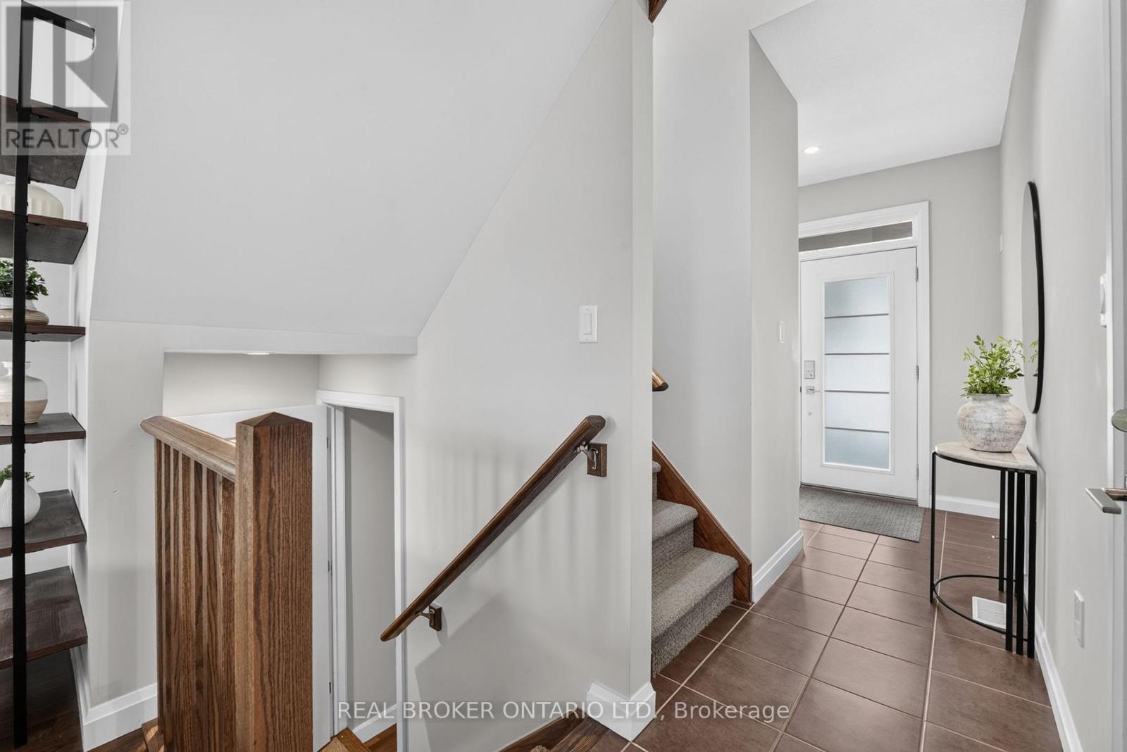 14 HARLEY LANE - Image 33