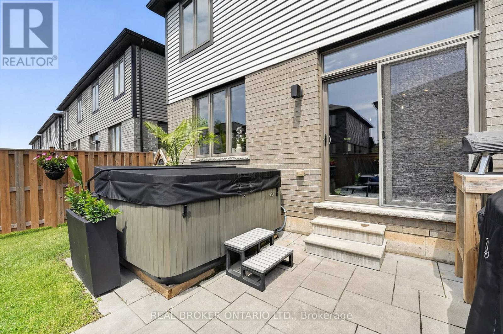 14 HARLEY LANE - Image 44