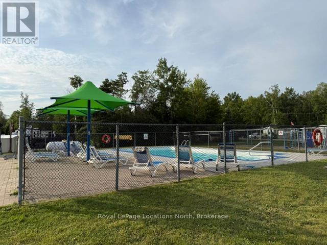 3 PRINCE RUPERT AVENUE - 26