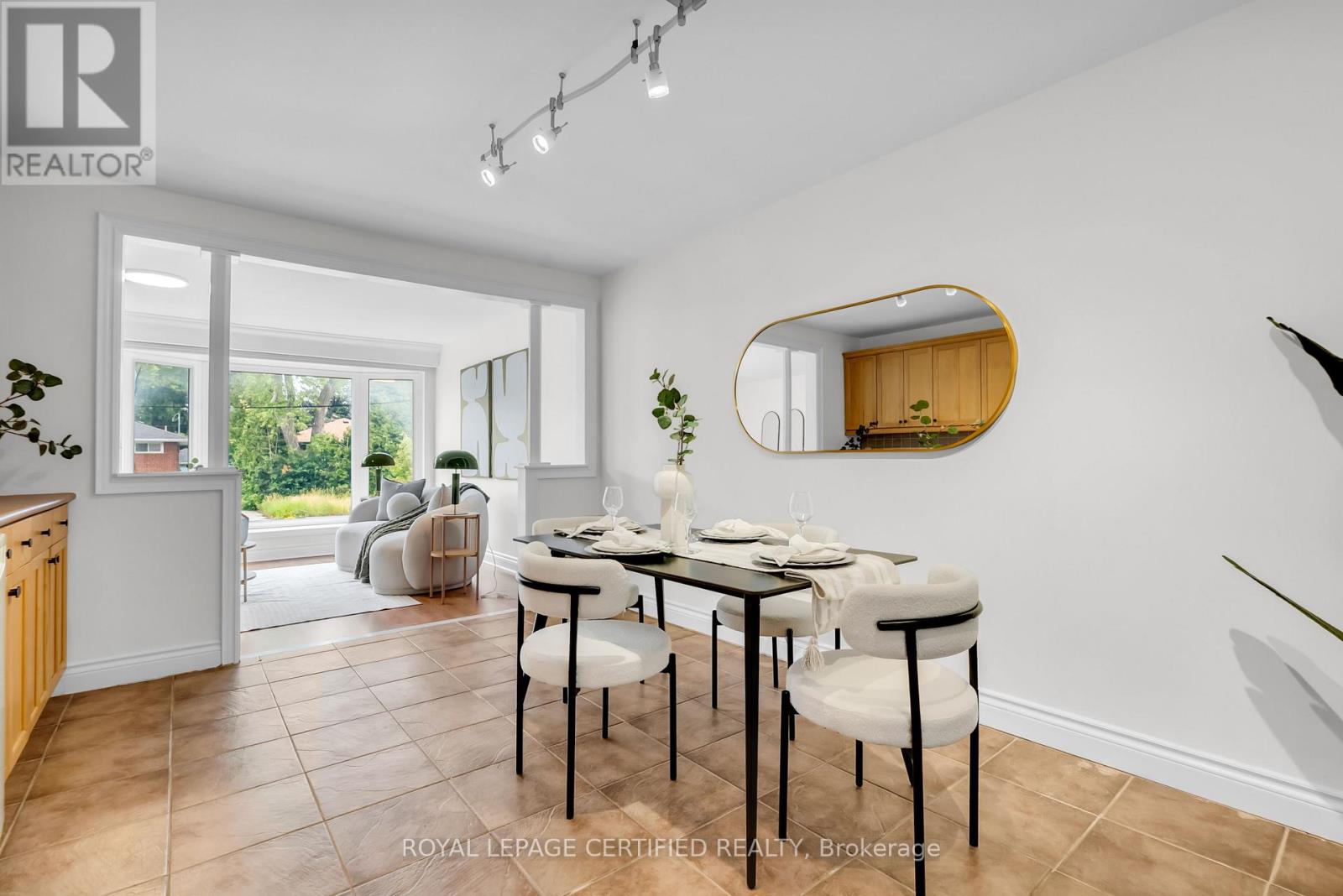 448 FERNLEIGH CIRCLE S - Image 17