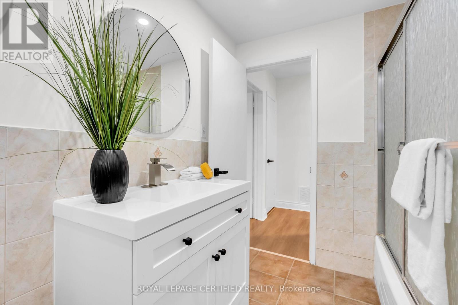 448 FERNLEIGH CIRCLE S - Image 28