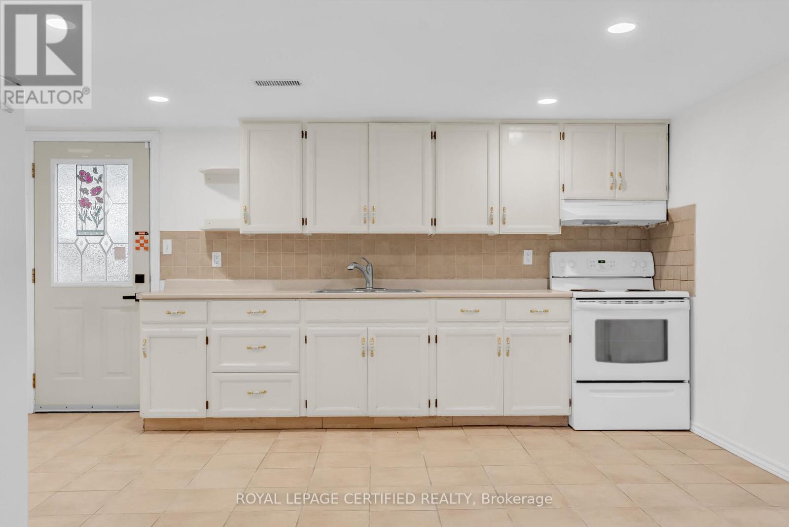 448 FERNLEIGH CIRCLE S - Image 33