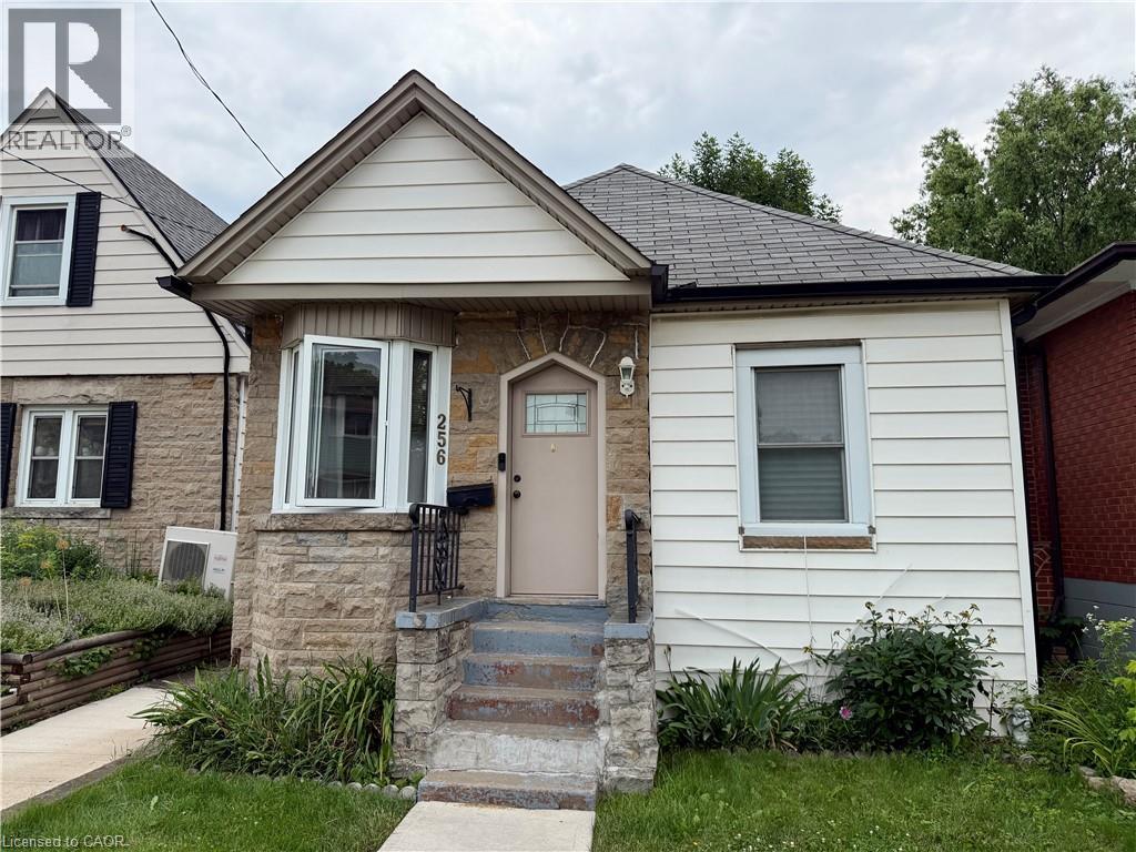 256 FAIRFIELD Avenue - 1
