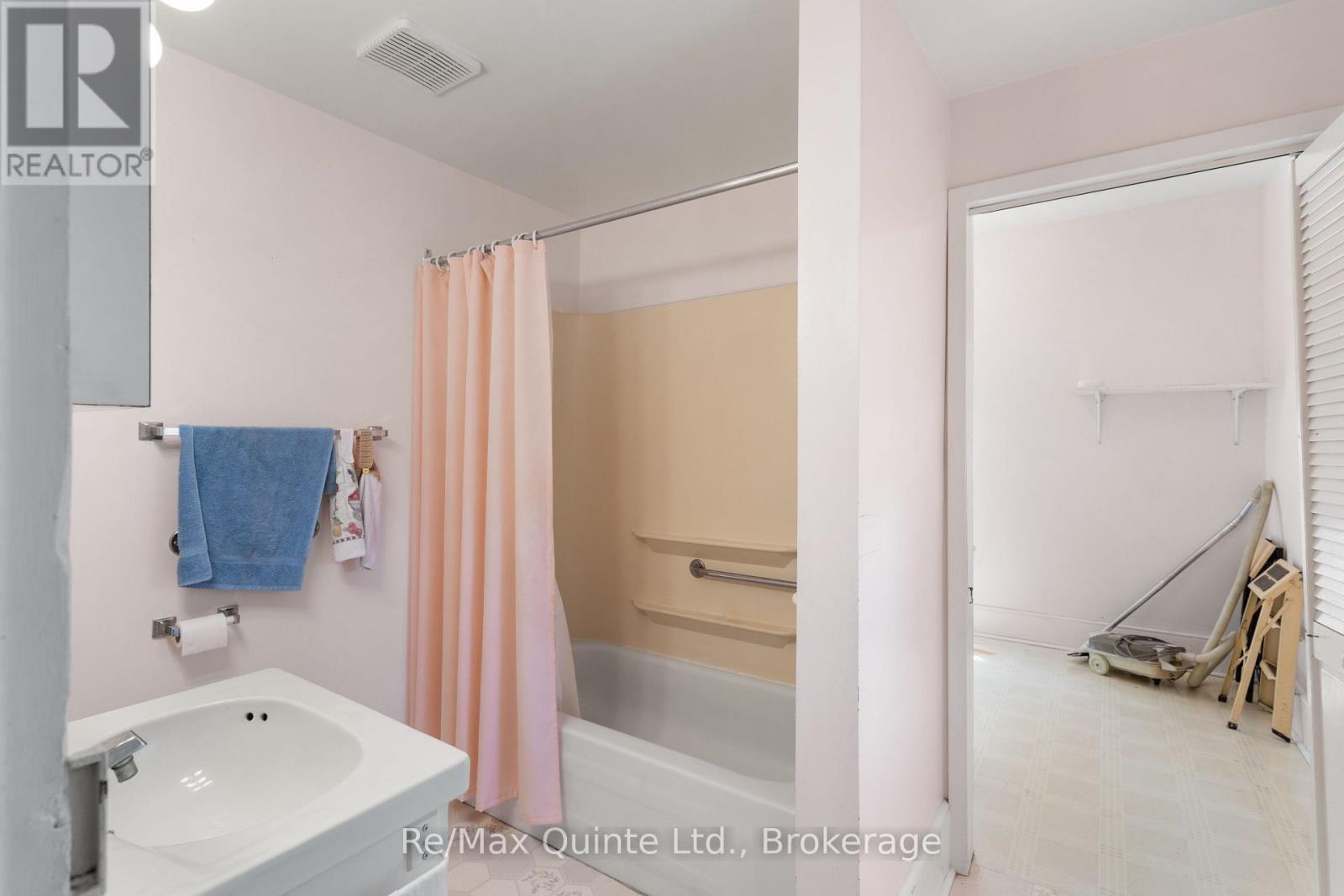 15064 TELEPHONE ROAD - Image 24