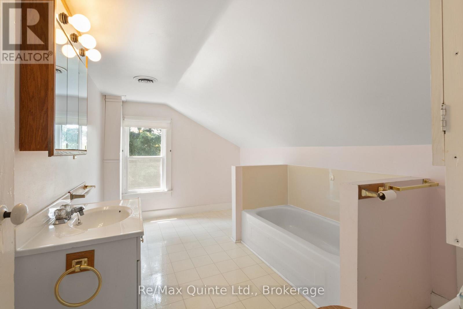 15064 TELEPHONE ROAD - Image 35