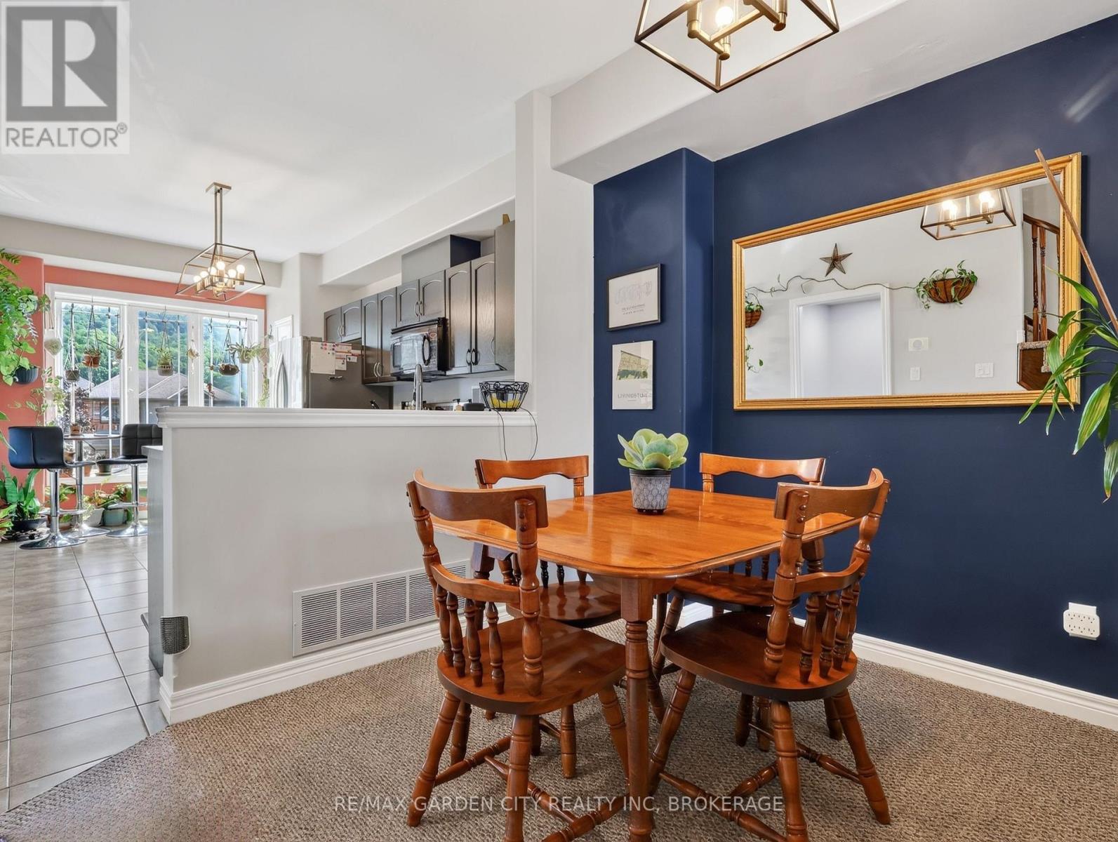 91 WILLOW LANE - 12