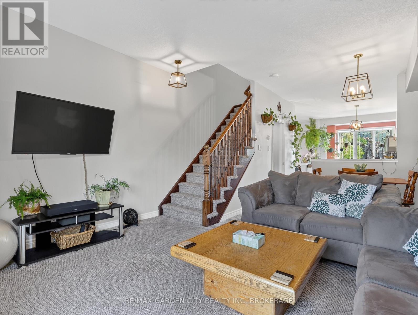 91 WILLOW LANE - 20
