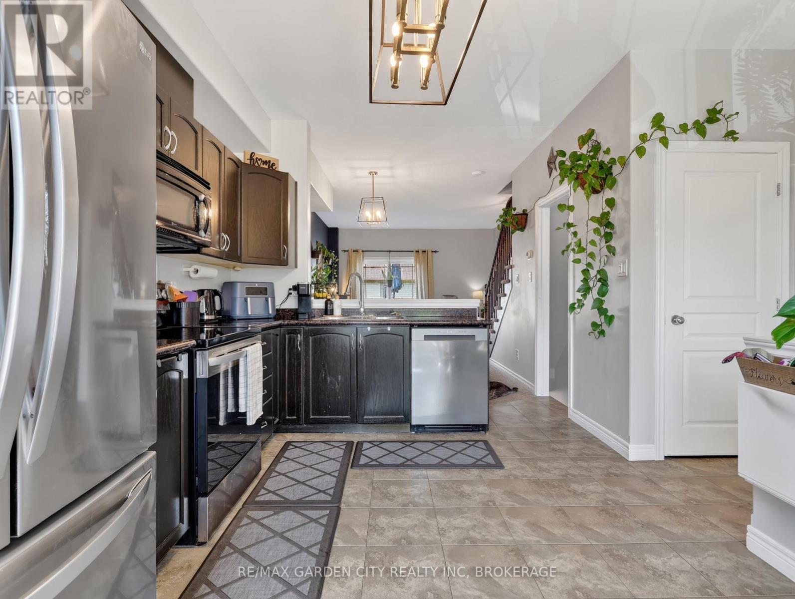 91 WILLOW LANE - 9