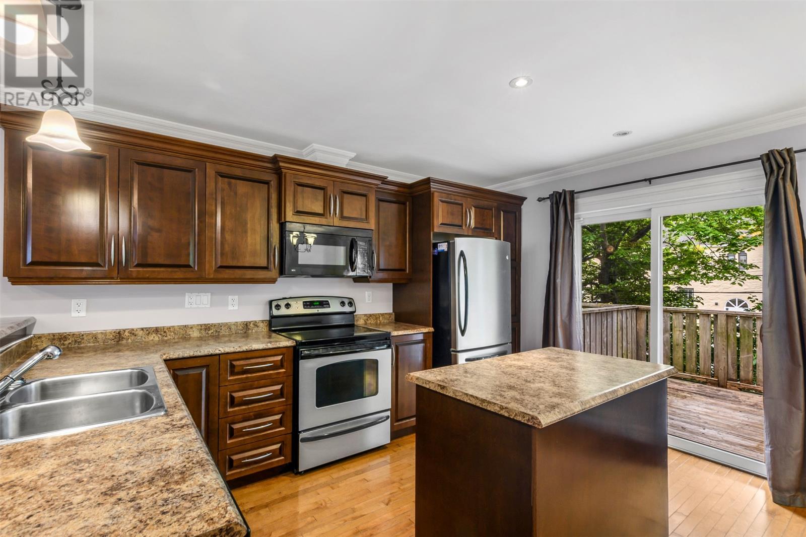 13 Brine Street - 11
