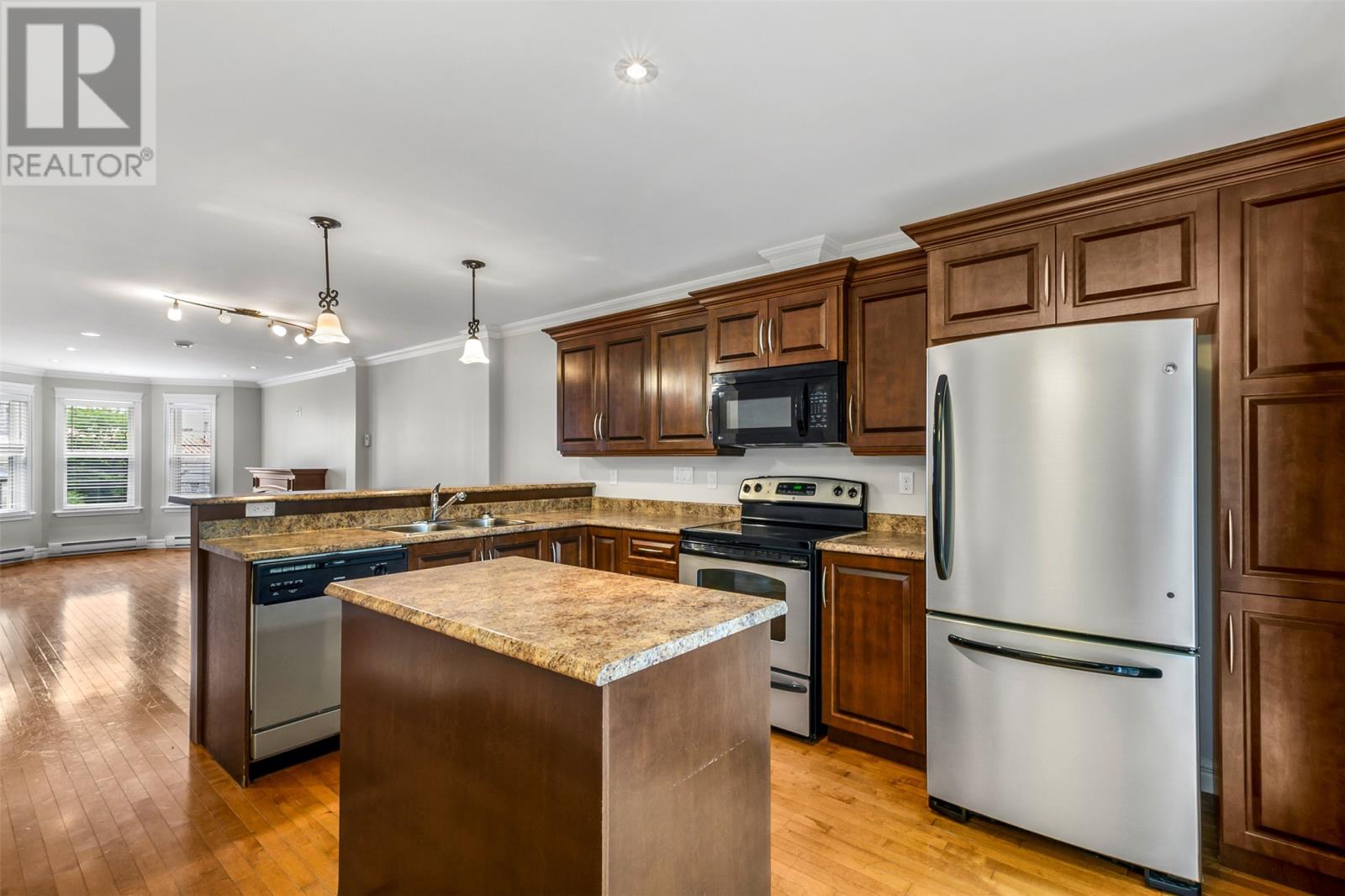 13 Brine Street - 12