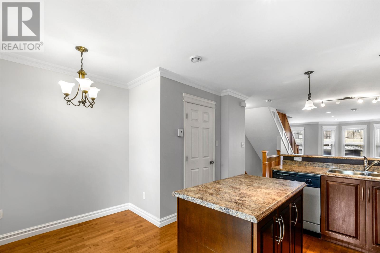 13 Brine Street - 13