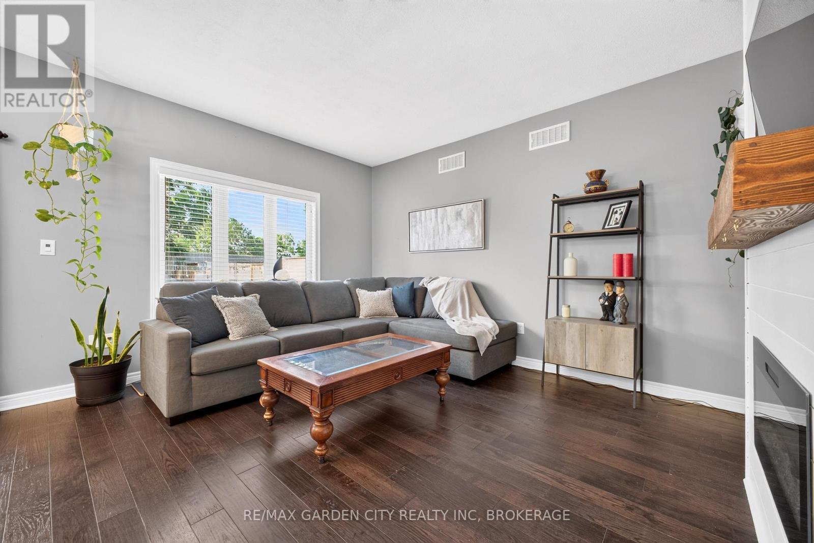 6569 FREDERICA STREET - 14