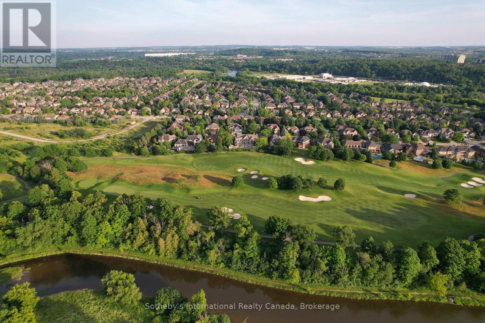 28 DEER RIDGE CRESCENT - 44